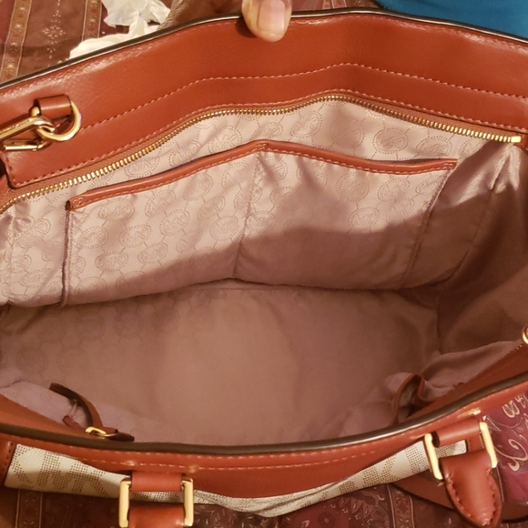 Michael Kors Satchel - Picture 4 of 6